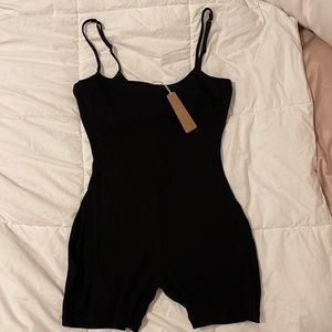 NWT Skims Soft lounge scoop Onesie